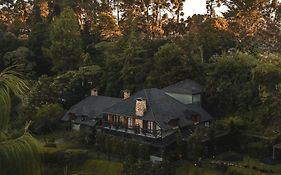 Alma Hotel